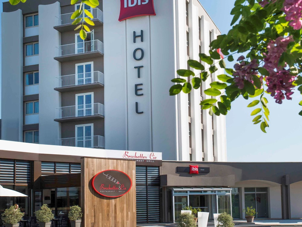 ibis Cholet, France