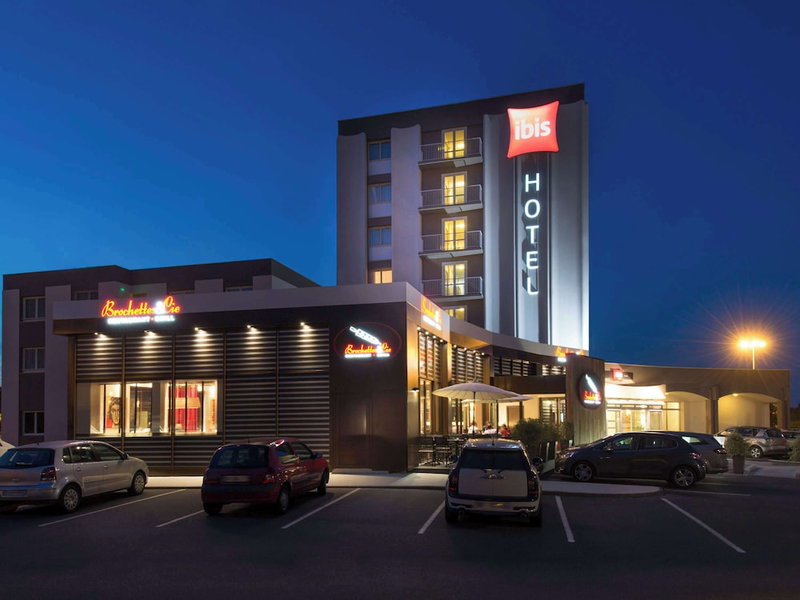 ibis Cholet, Cholet, France