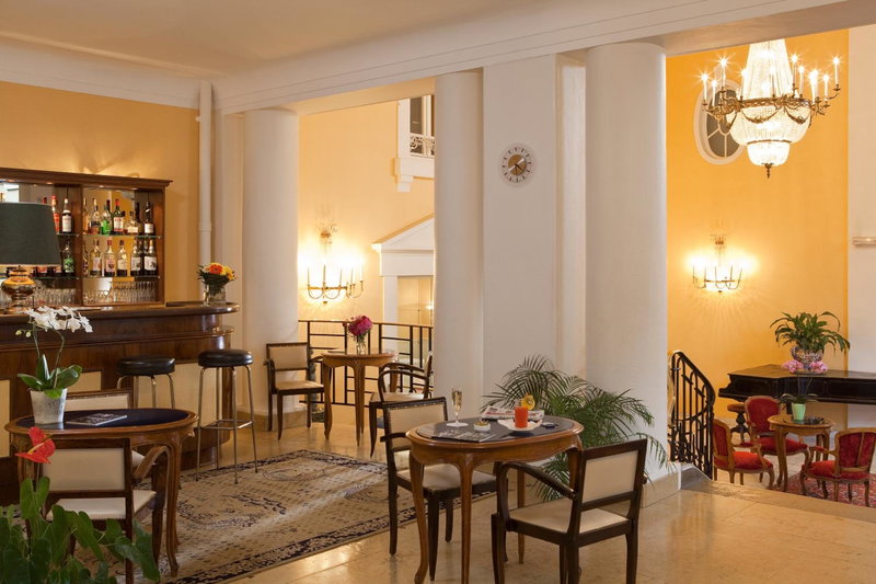 Logis Hotel Royal Saint-Mart, Royat, France