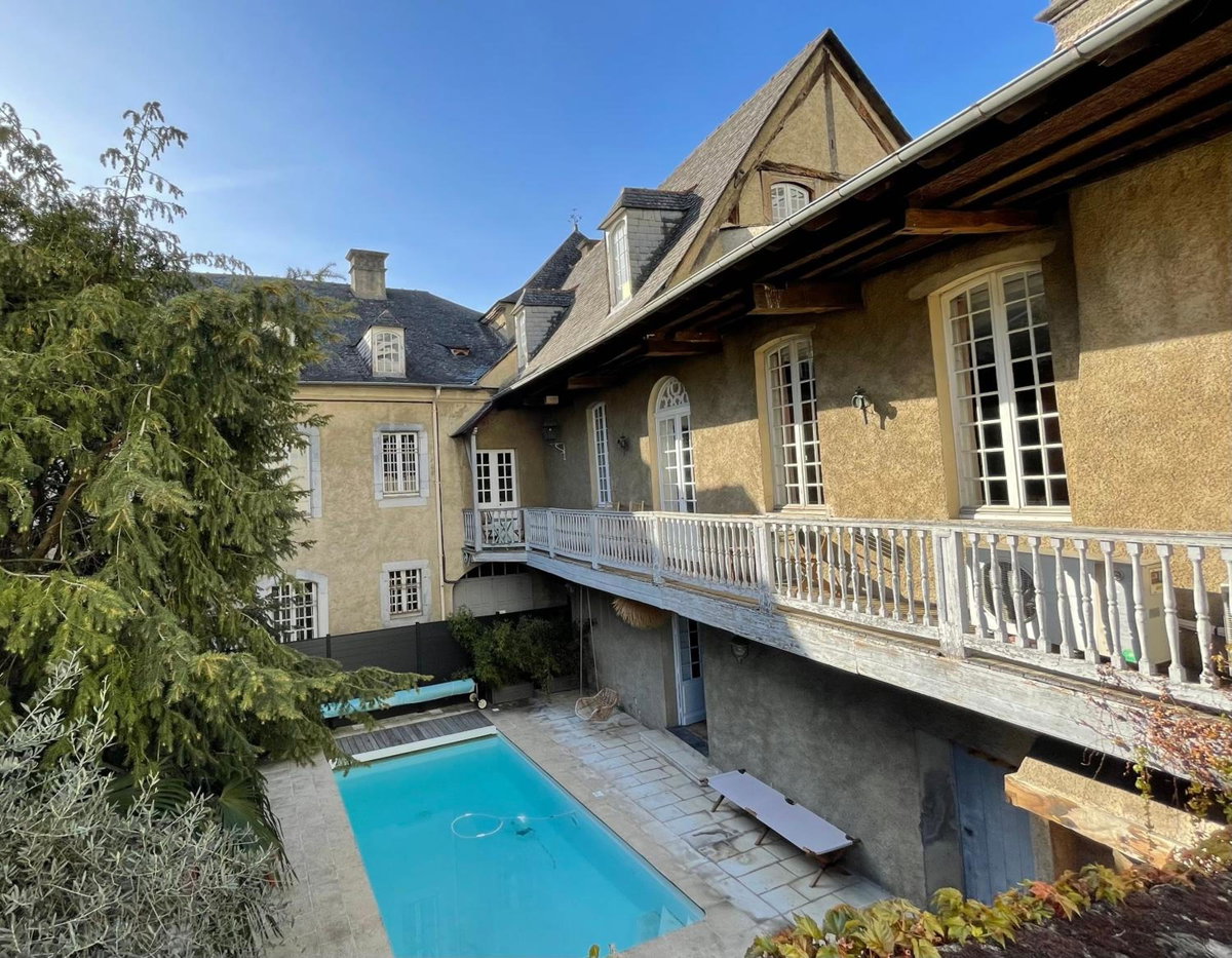 La Maison aux murs anciens et ses chambres, France