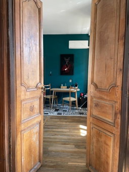 La Maison aux murs anciens et ses chambres, Tarbes, France