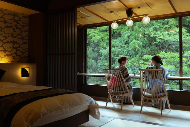 Yamanakaonsen Ohanami Kyubei, Kaga, Japan