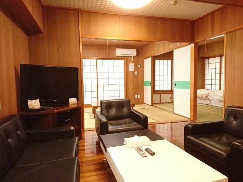 Kokusai Towns Inn, Naha, Japan