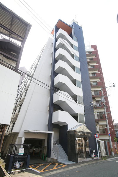 N.33 Hakata Sta. River Side, Fukuoka, Japan