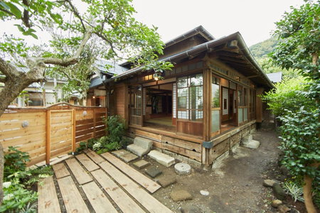 Minato-no Akari, Hayama, Japan