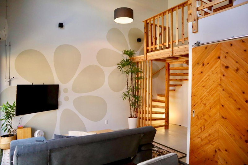 Hotel Little Swiss House, Motobu, Japan