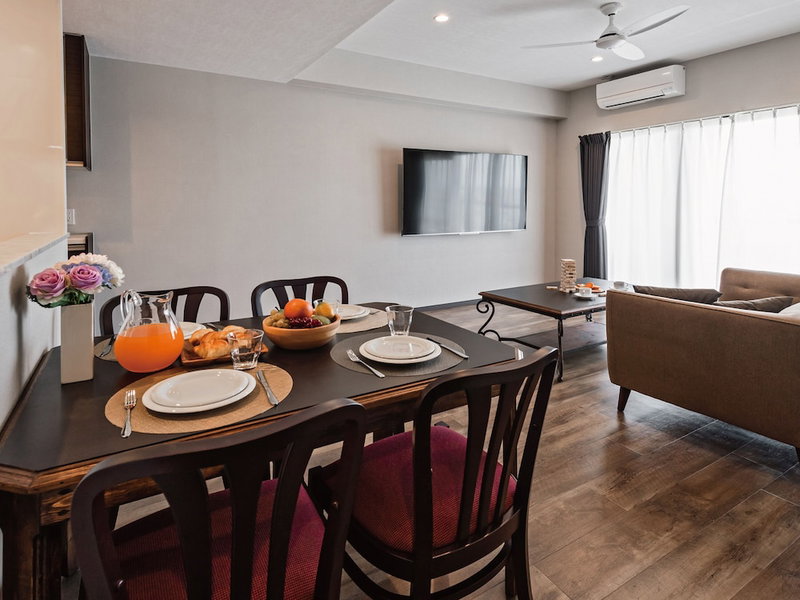 THE HOTEL CHATAN by SUNREST RESORT, Chatan, Japan