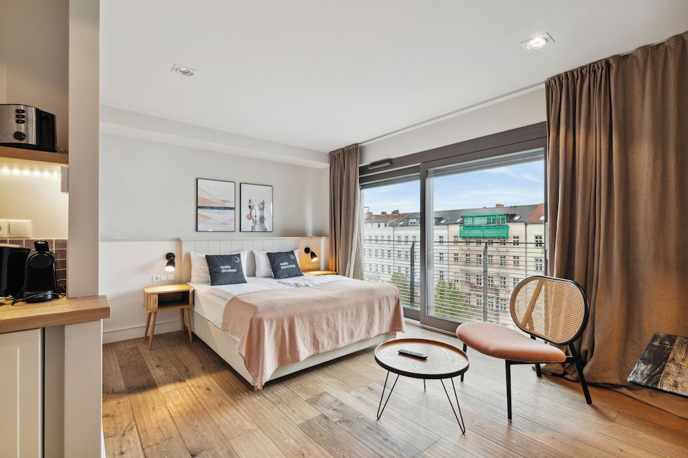Hotel · Limehome Berlin Prenzlauer Allee, Berlin