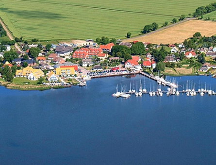 Hotel- & Ferienanlage Kapitäns-Häuser Breege, Breege, Germany
