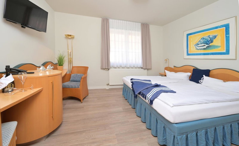 Hotel- & Ferienanlage Kapitäns-Häuser Breege, Breege, Germany