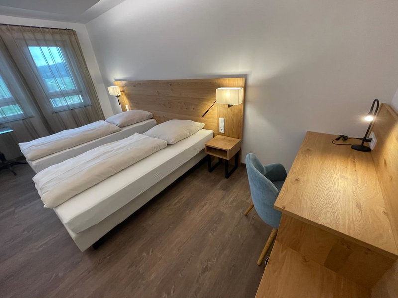 Hotel Poellners 20 min von München Hbf, Petershausen, Germany