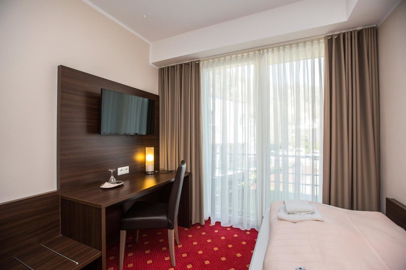 Parkhotel Cochem- Free Parking -, Cochem, Germany