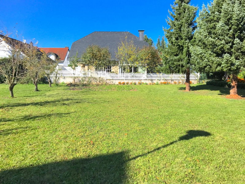 VILLA ORCHARD Frankfurt - Trade Fair Airport, Kriftel, Germany