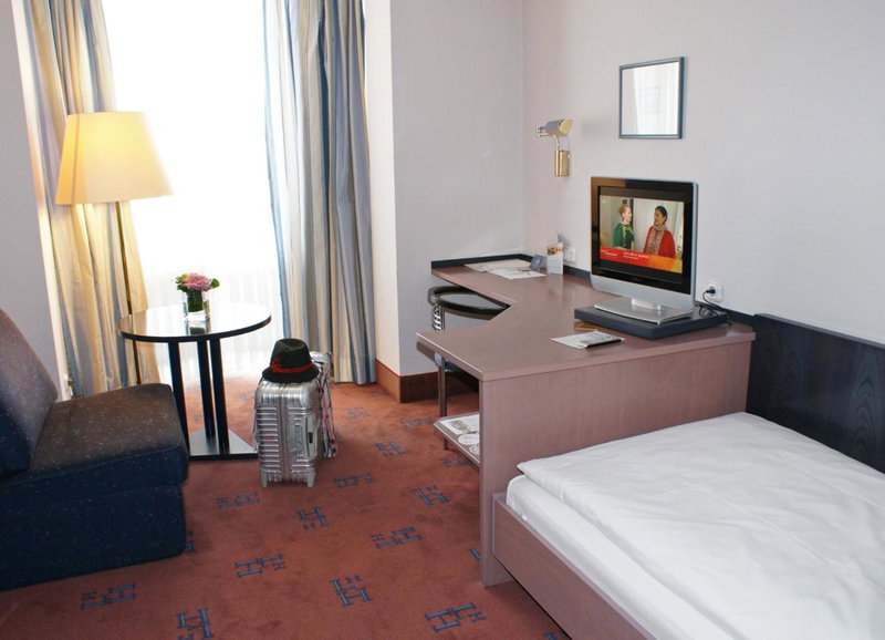 Hotel Garni Lindacher Hof, Burghausen, Germany