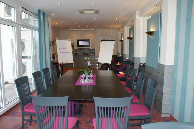Hotel Garni Lindacher Hof, Burghausen, Germany