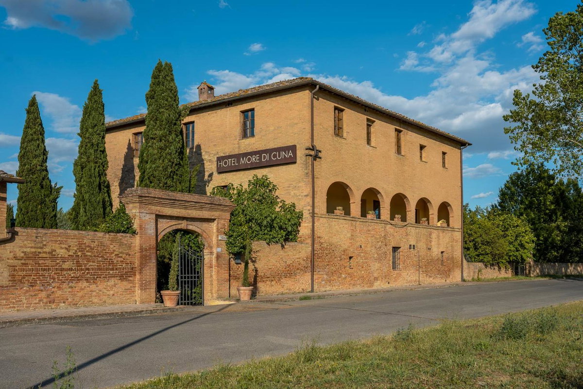 Hotel More di Cuna, Italy