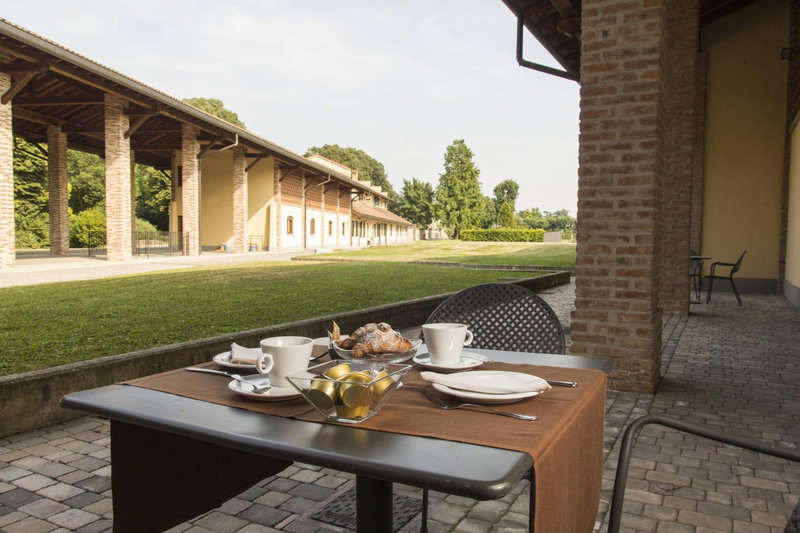 Country Hotel Castelbarco, Vaprio dʼAdda, Italy