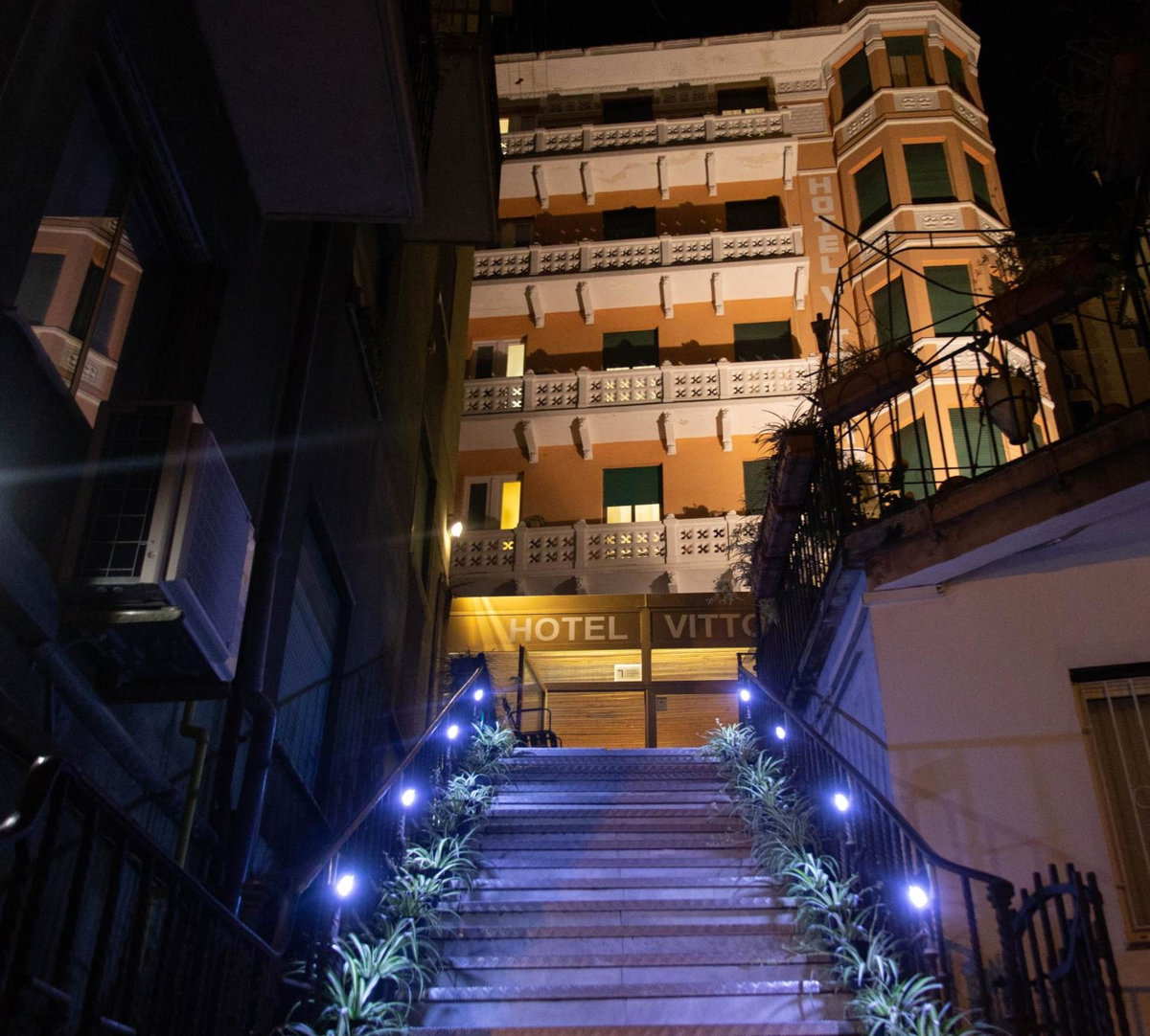 Hotel · Hotel Vittoria, Genova