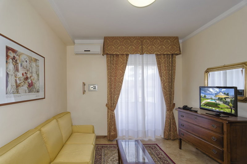 Hotel Verdemare, Pietrasanta, Italy