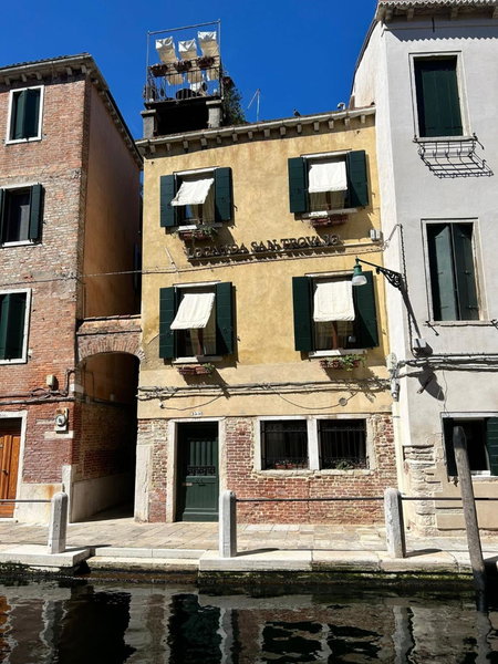 Ca' San Trovaso - 6 Rooms, Venice, Italy