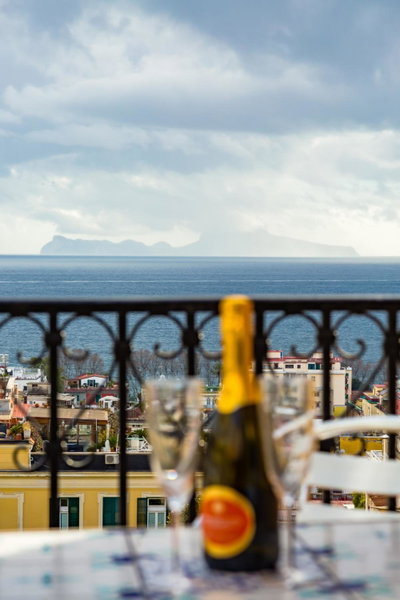 B&B Civico 33, Naples, Italy