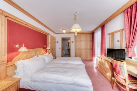 Hotel Chalet Corso, San Vigilio Di Marebbe, Italy