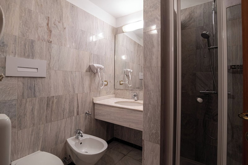 hotel mythos, Milan, Italy