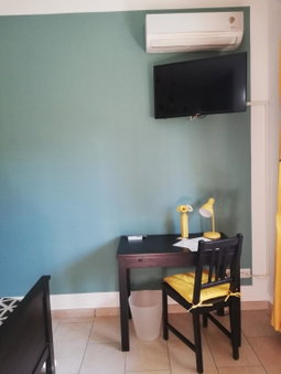 The Yellow House, Fiumicino, Italy