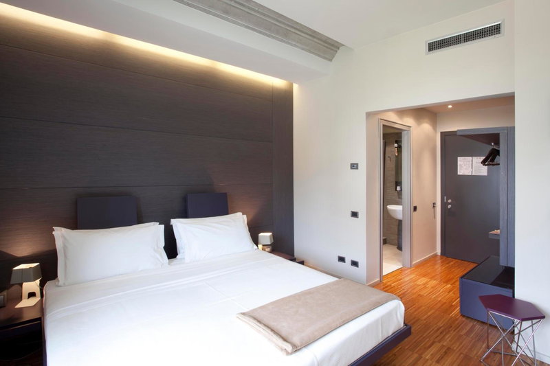 Alter Hotel, Barge, Italy