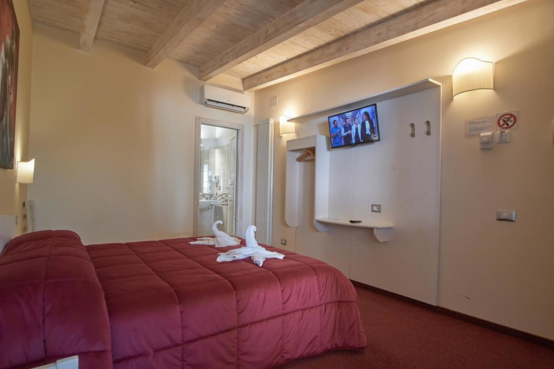 Bel Sole Guest House, Civitavecchia, Italy