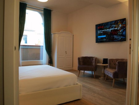 Cosmopolitan Central Rooms, Bologna, Italy