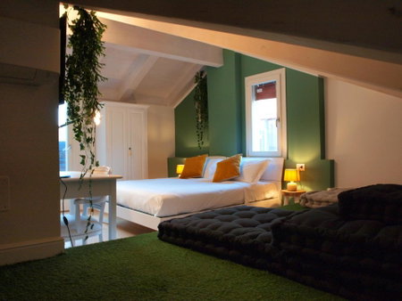 Cosmopolitan Central Rooms, Bologna, Italy