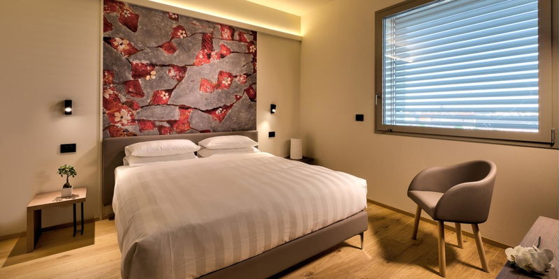 Hotel The Cube, Fidenza, Italy
