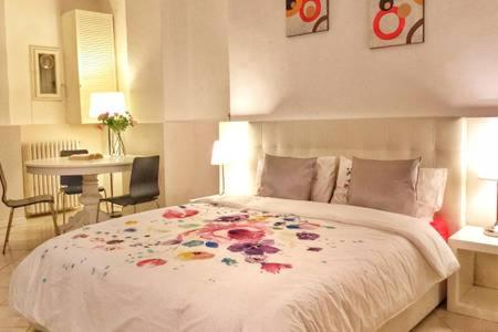 Borgo Ognissanti Central and Charming Location, Florence, Italy