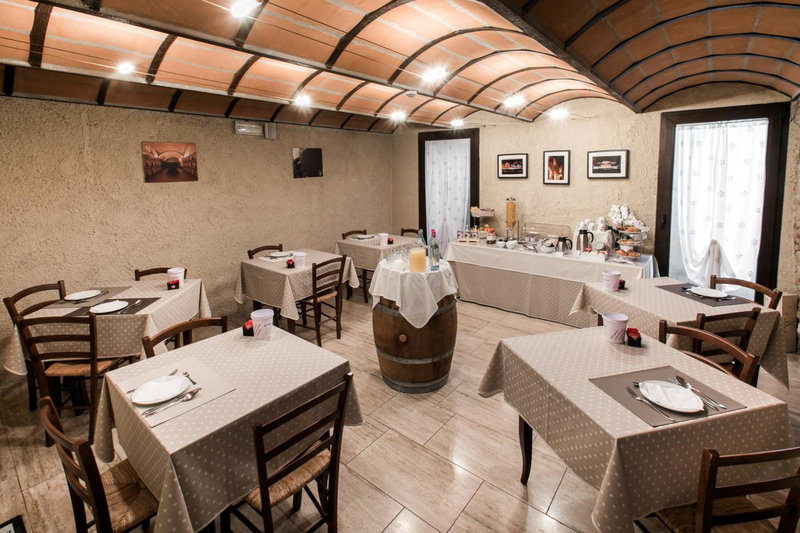 Hotel Operà, Dossobuono, Italy