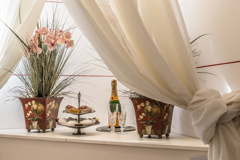 AB Suite Innovative Design B & B, Bologna, Italy