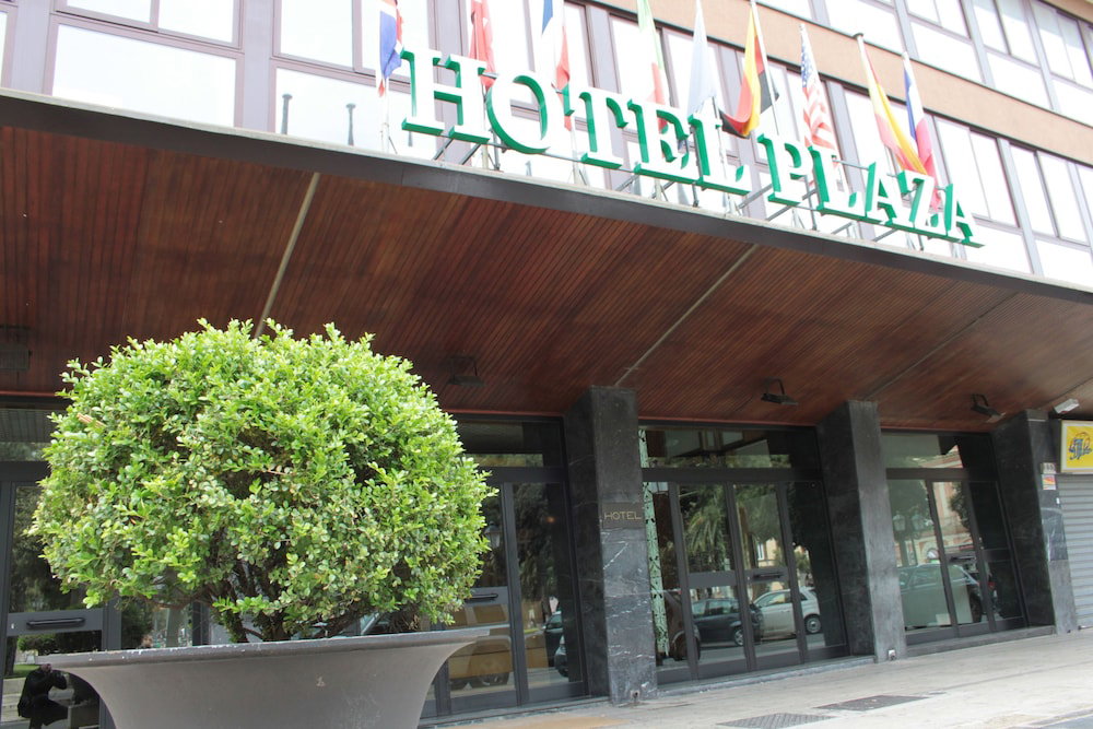 Hotel Plaza, Italy