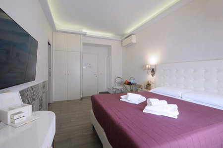 RomAntic Dreams Guest House, Rome, Italy