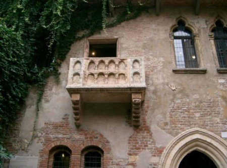 Residenza Alla Piazzetta, Verona, Italy