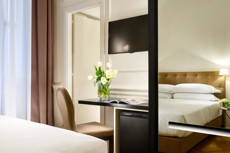 Splendor Suite Rome - Suites & Apartments, Rome, Italy