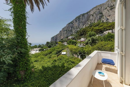 Suite Time Capri Villa La Pergola, Capri, Italy