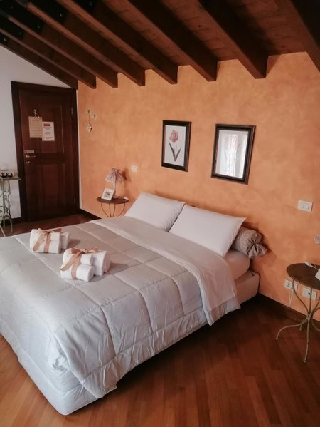 B&B Casa del Teatro, Mantova, Italy