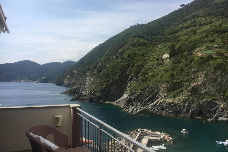 The Honeymooners’ Paradise Suite, Vernazza, Italy