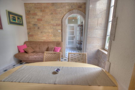 Primrose 1 bed-No Pets-Lily, Eye, United Kingdom
