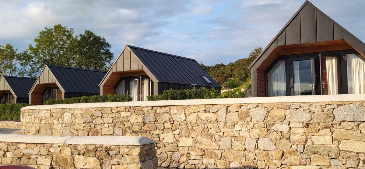 The Rocks - Luxury Glamping Resort, United Kingdom