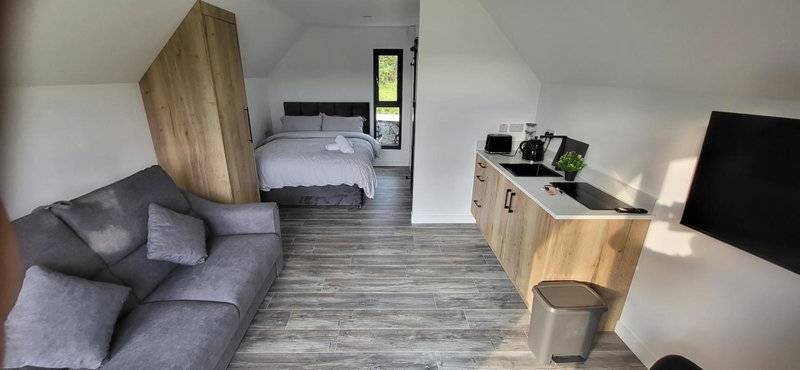 The Rocks - Luxury Glamping Resort, Newry, United Kingdom
