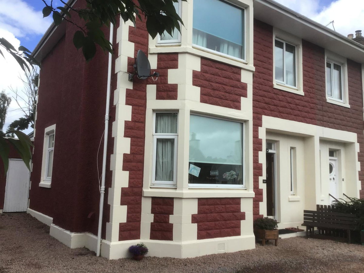 Alba b & b, Vereinigtes Königreich