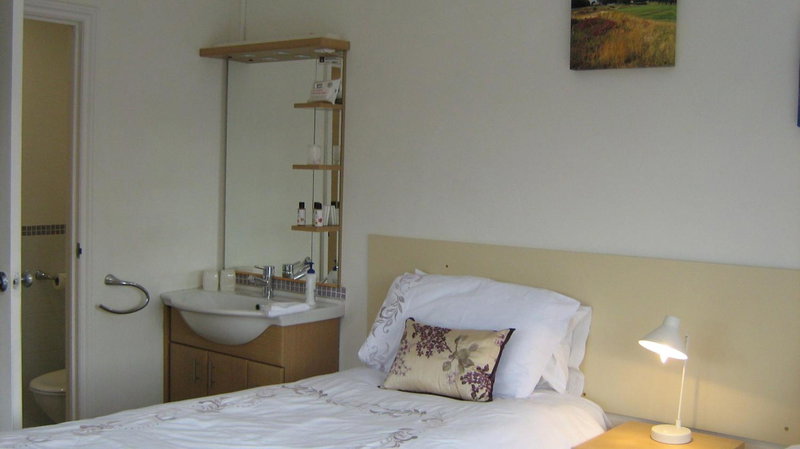 Savannah Bed and Breakfast, Virginia Water, United Kingdom