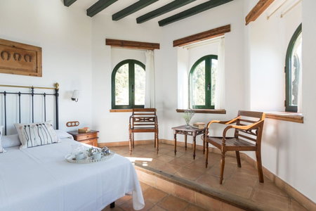 CALERILLA Hotel, Burunchel, Spain