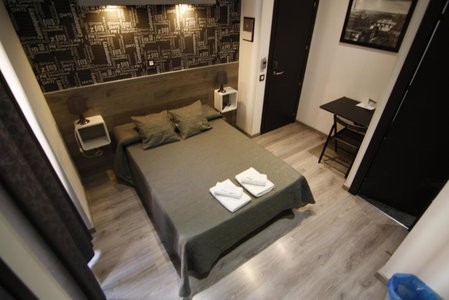 Hostal MH Fuencarral, Madrid, Spain
